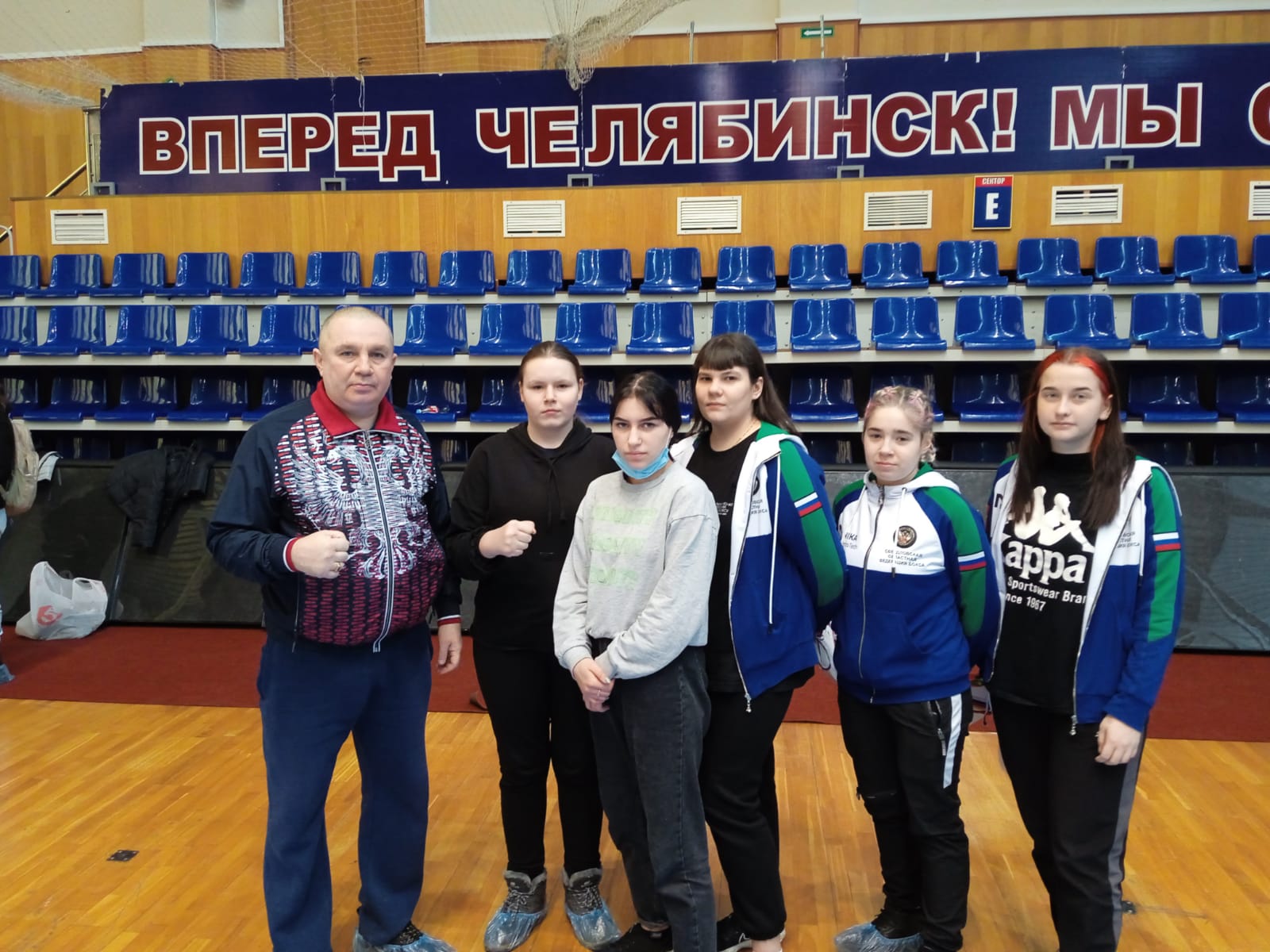Чемпионат и Первенство Уральского федерального округа по боксу среди женщин 19-40 лет, юниорок 17-18 лет девушек 15-16 лет, девушек 13-14 лет.