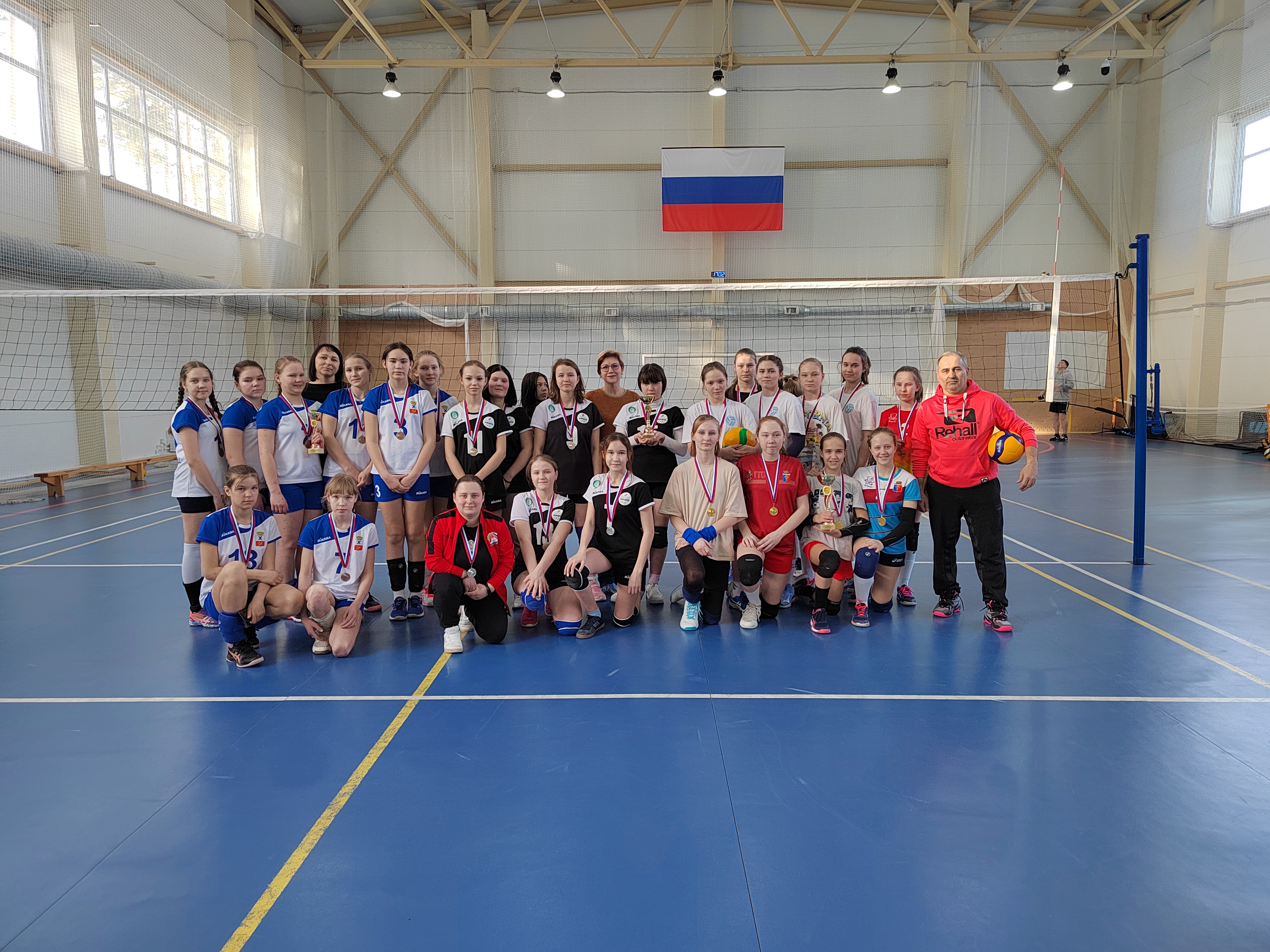 1 место в межмуниципальном турнире по волейболу