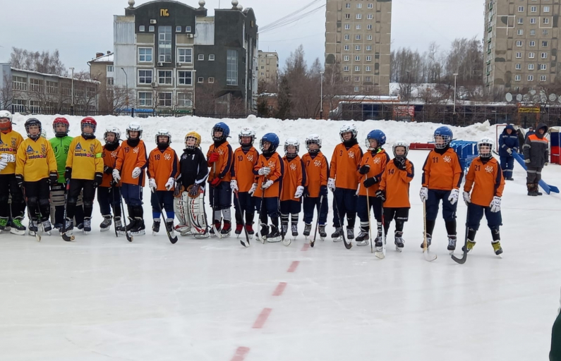 Финал соревнований по хоккею с мячом
